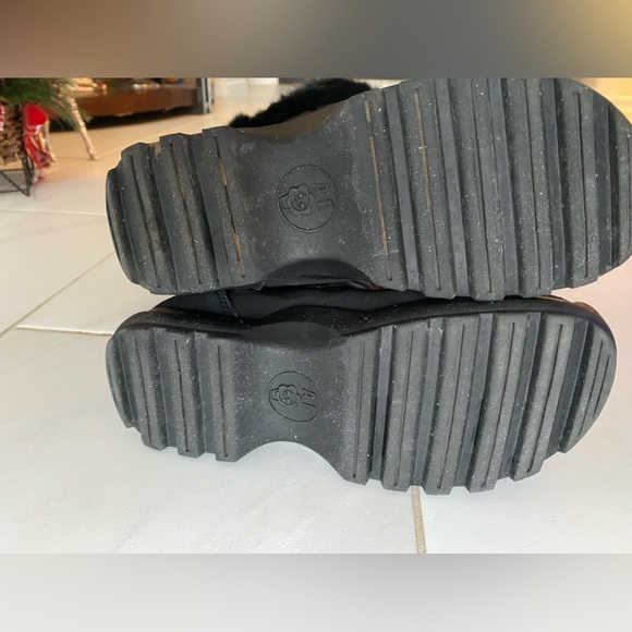 American Eagle : Size 7M Black (snow bunny ) tall winter boots , Like New - Picture 4 of 10